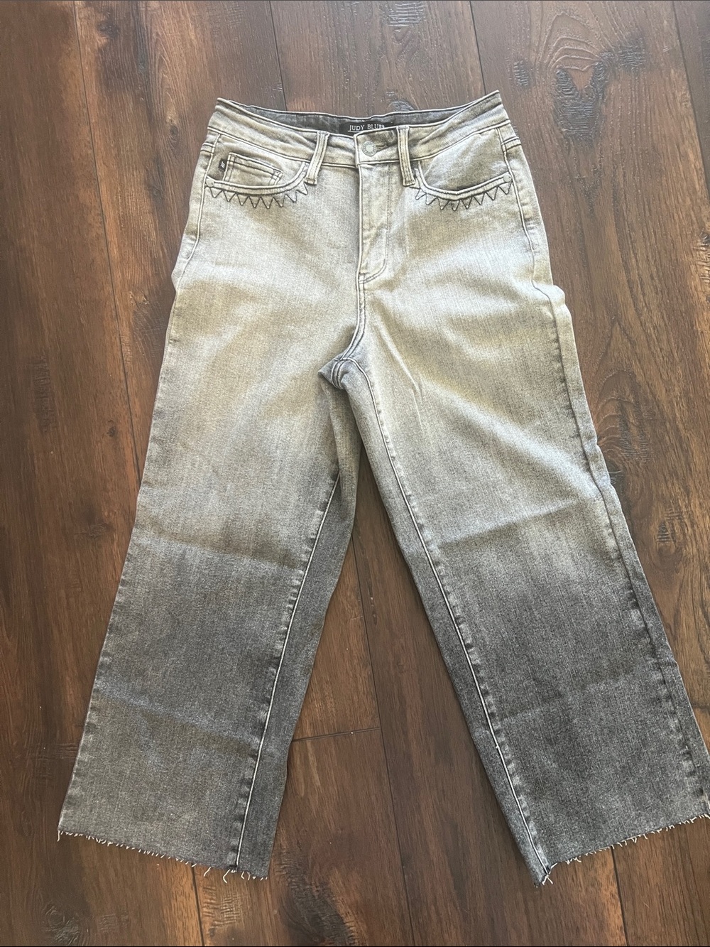 Judy Blue Gray Ombre Cropped Wide Leg Jeans